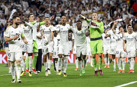 Real Madrid vẫn hùng mạnh với chính sách mà Florentino Perez đặt ra từ thập niên 2000 - Ảnh: REUTERS Real Madrid vẫn hùng mạnh với chính sách mà Florentino Perez đặt ra từ thập niên 2000 - Ảnh: REUTERS