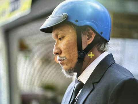 Kiều Minh Tuấn đóng ông già trong phim Cô dâu hào môn của đạo diễn Vũ Ngọc Đãng, để khác biệt với hình tượng chú Sáu từ game show - Ảnh: ĐPCC Kiều Minh Tuấn đóng ông già trong phim Cô dâu hào môn của đạo diễn Vũ Ngọc Đãng, để khác biệt với hình tượng chú Sáu từ game show - Ảnh: ĐPCC
