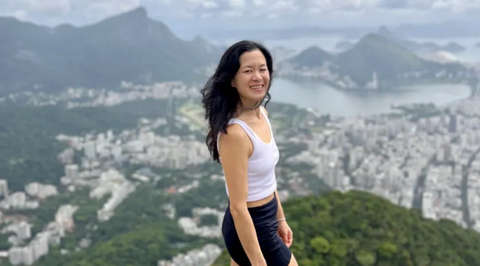 Nghỉ việc đi 'chữa lành' nào ngờ gom được 4 hối tiếc to đùng- Ảnh 1. Henzhao tại Rio De Janeiro (Brazil).
