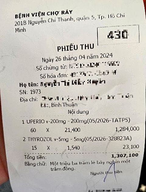 Người bệnh đi khám BHYT nhưng vẫn phải chi hàng triệu đồng để mua thuốc điều trị bệnh - Ảnh: NGỌC NHI Người bệnh đi khám BHYT nhưng vẫn phải chi hàng triệu đồng để mua thuốc điều trị bệnh - Ảnh: NGỌC NHI
