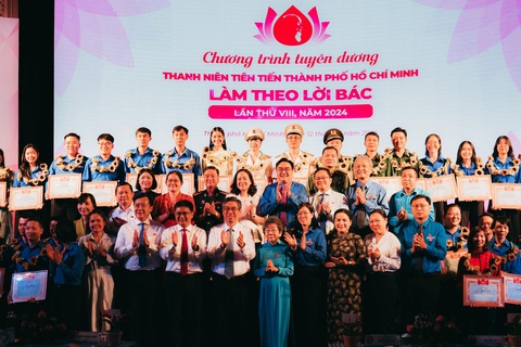 TP.HCM tuyên dương 263 thanh niên tiên tiến làm theo lời Bác- Ảnh 1. Tuyên dương 263