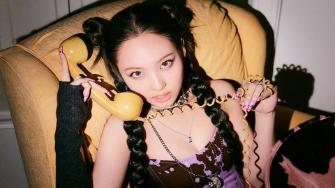 Nayeon (TWICE) xác nhận solo vào tháng 6, đối đầu với Kwon Eun Bi- Ảnh 2. Nayeon với cá tính âm nhạc riêng biệt