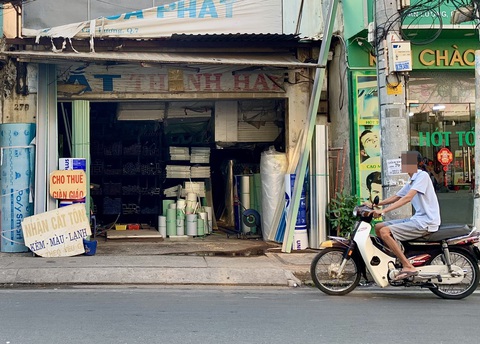 Nhà đất công tư nhân đã sở hữu, quận 7 vẫn bàn giao cho TP.HCM- Ảnh 1. Nhà đất công số 270 Lê Văn Lương, quận 7 - Ảnh: PHƯƠNG NHI