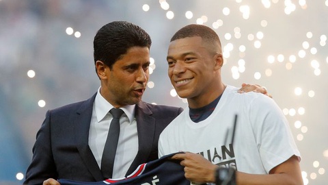 Mbappe đoạt giải 'Cầu thủ xuất sắc nhất nước Pháp' lần thứ 5 liên tiếp- Ảnh 2. Mbappe và chủ tịch PSG đã xảy ra mâu thuẫn - Ảnh: Getty