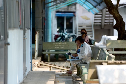 Bệnh viện quá tải, người bệnh ung thư ‘rồng rắn’ xếp hàng đợi thăm khám- Ảnh 15. Một phần cơ sở 1 Bệnh viện Ung bướu hiện nay đã được Bệnh viện Nhân dân Gia Định