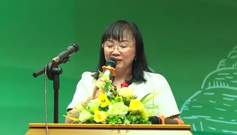 PGS.TS.BS Trần Phan Chung Thủy - Chủ tịch Hội Tai Mũi Họng Việt Nam PGS.TS.BS Trần Phan Chung Thủy - chủ tịch Hội Tai Mũi Họng Việt Nam