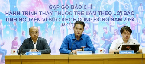 20.000 thầy thuốc trẻ tình nguyện vì sức khỏe cộng đồng- Ảnh 1. Gặp gỡ báo chí thông tin về Hành trình Thầy thuốc trẻ làm theo lời Bác, tình nguyện vì sức khỏe cộng đồng năm 2024 - Ảnh: Đ.Hiệp