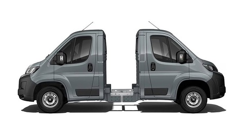 Xe độc đáo sở hữu tới 2 đầu, giá quy đổi hơn 1,1 tỉ đồng- Ảnh 1. Thiết kế mẫu xe van Back to Back cực kỳ lạ mắt có lẽ không dòng xe van nào trên thế giới sở hữu - Ảnh: Citroen