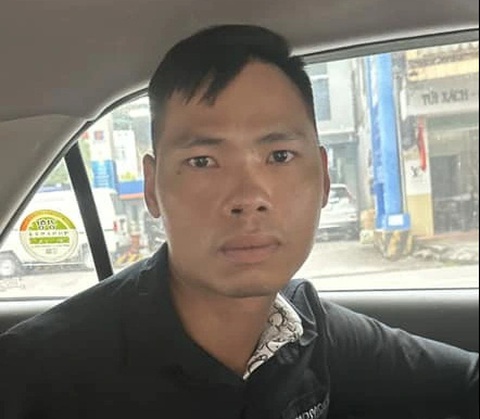 Bắt nghi phạm chém lìa tay nam thanh niên đi bộ trên đường- Ảnh 1. Bị can Phúc thời điểm bị công an bắt - Ảnh: Công an cung cấp