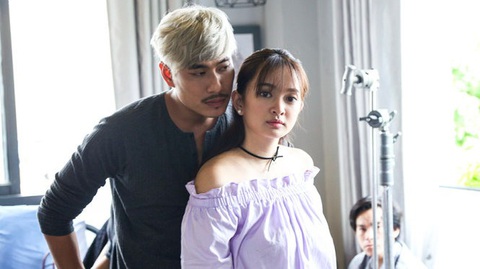 Kaity Nguyễn, Kiều Minh Tuấn trong phim Em chưa 18 - Ảnh: ĐPCC Kaity Nguyễn, Kiều Minh Tuấn trong phim Em chưa 18 - Ảnh: ĐPCC