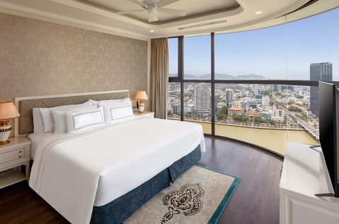 Chọn điểm ngắm pháo hoa quốc tế DIFF 2024 tại Đà Nẵng- Ảnh 3. Phòng Suite Panoramic đảm bảo sự riêng tư và là một lựa chọn hoàn hảo để thưởng thức pháo hoa rực rỡ
