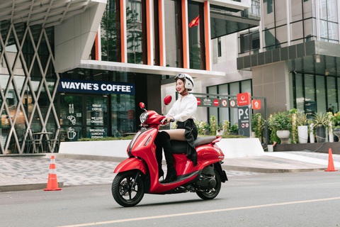 'Xế ruột' của hoa hậu Thùy Tiên và Lương Thùy Linh- Ảnh 2. 'Xế ruột' của hoa hậu Thùy Tiên và Lương Thùy Linh- Ảnh 2.