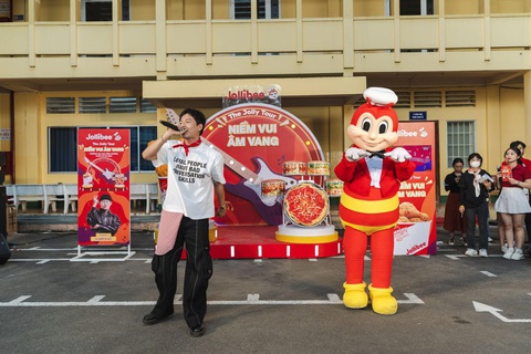 The Jolly Tour 2024 tiếp tục chinh phục sinh viên- Ảnh 3. The Jolly Tour 2024 tiếp tục chinh phục sinh viên- Ảnh 3.