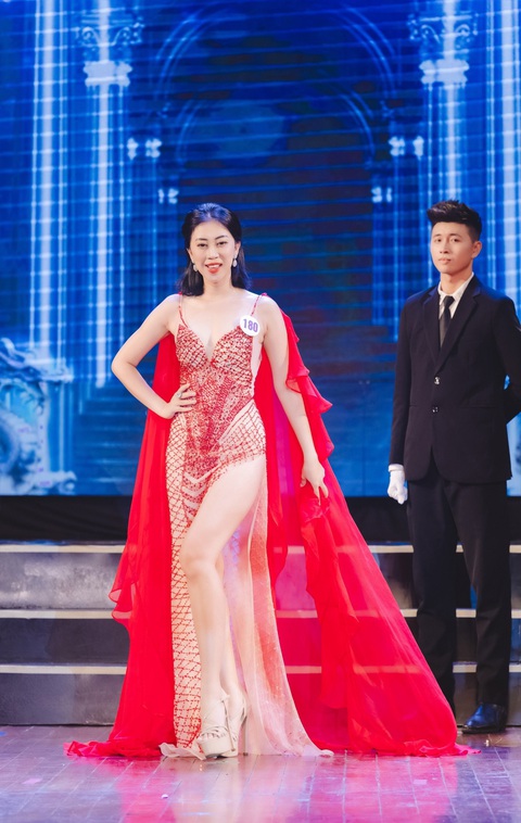 Toàn cảnh bán kết Hoa hậu Doanh nhân quốc gia Việt Nam 2024- Ảnh 12. Toàn cảnh bán kết Hoa hậu Doanh nhân quốc gia Việt Nam 2024- Ảnh 12.