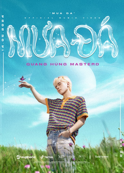 Quang Hùng MasterD cô độc trong 'Mưa đá'- Ảnh 1. Sau 'cơn sốt' Thủy Triều, Quang Hùng MasterD tiếp tục ra mắt MV Mưa Đá