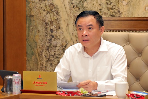 Petrovietnam phát hiện dầu khí mới, lập kỷ lục về sản lượng điện- Ảnh 4. Tổng giám đốc Lê Ngọc Sơn điều hành giao ban