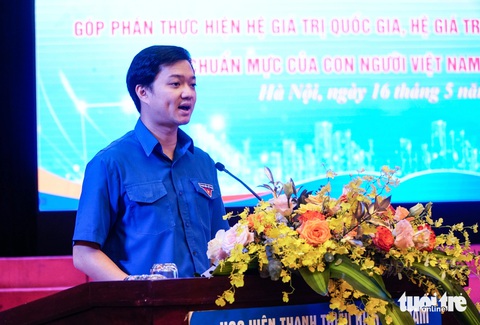 Anh Nguyễn Minh Triết - Bí thư trung ương Đoàn - phát biểu tại hội thảo - Ảnh: NGUYỄN HIỀN Anh Nguyễn Minh Triết - bí thư Trung ương Đoàn - phát biểu tại hội thảo - Ảnh: NGUYỄN HIỀN