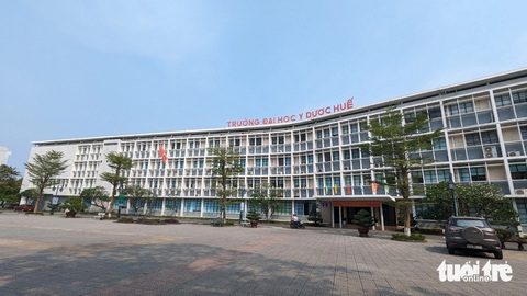 Học phí Trường đại học Y Dược Huế cao nhất 48,9 triệu đồng- Ảnh 2. Trường đại học Y Dược (Đại học Huế) sẽ tăng học phí trong năm học mới 2024-2025 - Ảnh: NHẬT LINH