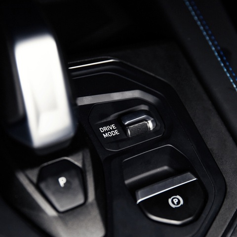 ADAS: Trang bị an toàn dần phổ cập trên ô tô tại Việt Nam- Ảnh 2. Nhiều vụ tai nạn là do tài xế mất kiểm soát hoặc phản ứng không đủ kịp thời. Những lúc như thế này, hệ thống ADAS sẽ là người bạn đồng hành đắc lực - Ảnh: Facebook