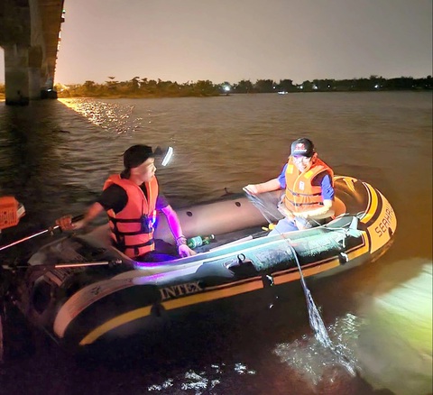 'Cảm ơn bạn, vì bạn đã sống tiếp'- Ảnh 1. Dẫu biết cuộc sống có rất nhiều khó khăn, có lúc tuyệt vọng nhưng dù thế nào đi nữa xin đừng từ bỏ cuộc sống - Ảnh: SOS Đà Nẵng