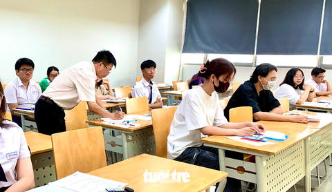Kéo dài thời gian đăng ký xét tuyển đánh giá năng lực vì số nguyện vọng quá ít- Ảnh 1. Thí sinh tham dự kỳ thi đánh giá năng lực đợt 1 năm 2024 do Đại học Quốc gia TP.HCM tổ chức - Ảnh: TRẦN HUỲNH