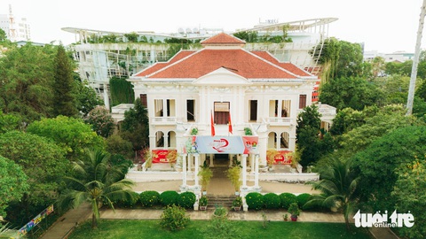 Ngày 19-5, theo dấu chân Bác Hồ trên TP.HCM- Ảnh 4. Không gian Bác Hồ với thiếu nhi tọa lạc tại khuôn viên Nhà Thiếu nhi TP.HCM - Ảnh: THANH HIỆP