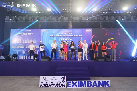 Giải chạy đêm Ho Chi Minh City Night Run Eximbank 2024 chính thức khai mạc- Ảnh 2. Giải chạy đêm Ho Chi Minh City Night Run Eximbank 2024 chính thức khai mạc - Ảnh 2.