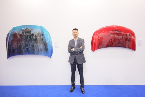Nghệ sĩ Trịnh Minh Tiến được tài trợ tham dự và triển lãm tác phẩm tại Art Central Hong Kong vào tháng 3 năm 2024 Nghệ sĩ Trịnh Minh Tiến được tài trợ tham dự và triển lãm tác phẩm tại Art Central Hong Kong vào tháng 3 năm 2024