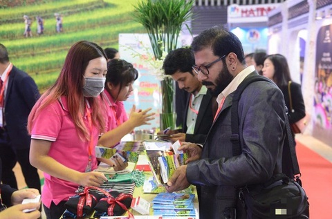 Khách Ấn Độ tham quan TP.HCM năm 2022 - Ảnh: QUANG ĐỊNH Khách Ấn Độ tham quan TP.HCM - Ảnh: QUANG ĐỊNH
