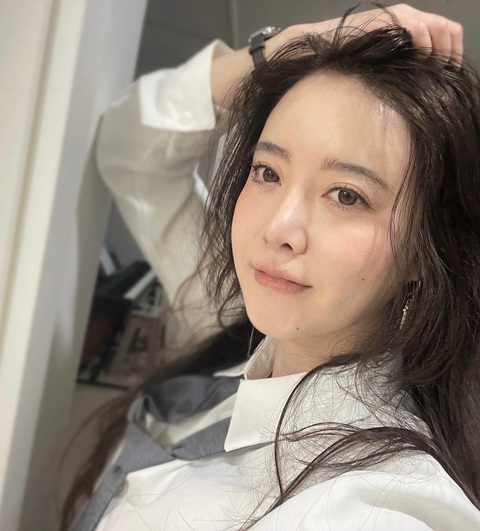 Goo Hye Sun 'vô gia cư' vì... xây nhà to- Ảnh 3. Vẻ đẹp rạng rỡ của Goo Hye Sun