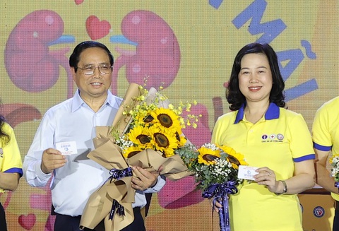 hủ tướng Phạm Minh Chính và Bộ trưởng Bộ Y tế Đào Hồng Lan phát động đăng ký hiến mô, tạng sáng 19-5 - Ảnh: TRẦN MINH Thủ tướng Phạm Minh Chính và Bộ trưởng Bộ Y tế Đào Hồng Lan phát động đăng ký hiến mô, tạng sáng 19-5 - Ảnh: TRẦN MINH