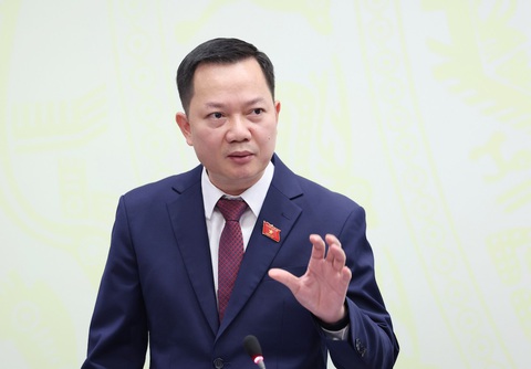 Trình Quốc hội phương án cấm tuyệt đối nồng độ cồn với tài xế- Ảnh 1. Ông Trịnh Xuân An - ủy viên thường trực Ủy ban Quốc phòng và An ninh - Ảnh: GIA HÂN