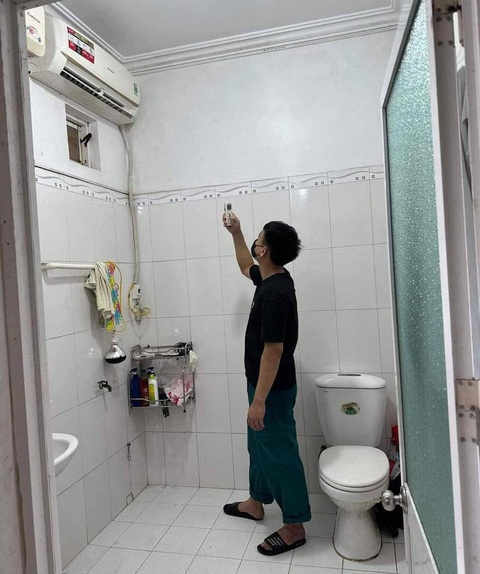 Ảnh vui 2-5: 'Gia chủ phải cỡ tài phiệt mới lắp điều hòa thế này'- Ảnh 1. Tắm nước nóng hầm quá mà?!