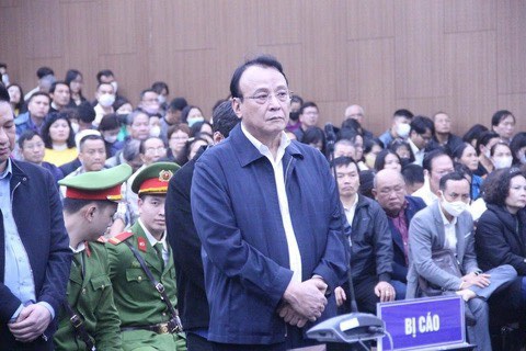 Chủ tịch Tân Hoàng Minh kháng cáo xin giảm nhẹ hình phạt- Ảnh 1. Bị cáo Đỗ Anh Dũng - Ảnh: NAM ANH
