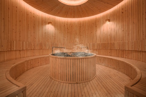 Khám phá ‘Nhật Bản thu nhỏ’ tại Mori Onsen, cách hồ Hoàn Kiếm 14km- Ảnh 5. Một phòng xông hơi khô có sức chứa lớn