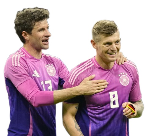 Euro của những lão tướng- Ảnh 1. Muller và Kroos trở lại tuyển Đức - Ảnh: REUTERS