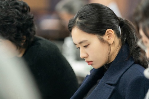 Kim Woo Bin và Suzy tái hợp sau 8 năm trong 'All the love you wish for'- Ảnh 4. Góp mặt trong dàn diễn viên còn có những cái tên khác như Ahn Eun Jin (vai Mi Joo)