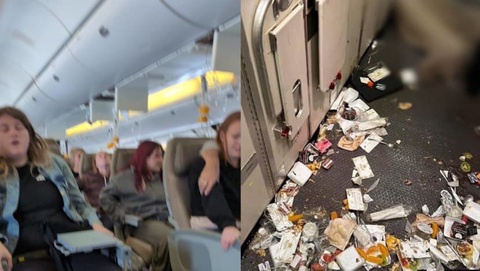 Cảnh báo nghiêm túc từ vụ máy bay Singapore Airlines gặp nạn- Ảnh 5. Bức ảnh do độc giả gửi Đài CNA (Singapore) ghi lại khoảnh khắc lo sợ của hành khách trên chuyến bay bị nhiễu động - Ảnh: CNA