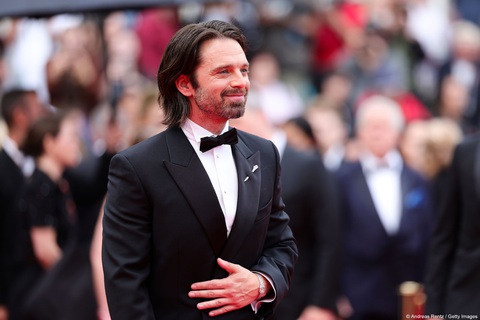Phim bêu xấu ông Trump nhận tràng vỗ tay 8 phút tại Cannes- Ảnh 1. Nam chính Sebastian Stan trên thảm đỏ Liên hoan phim Cannes - Ảnh: GETTY IMAGES
