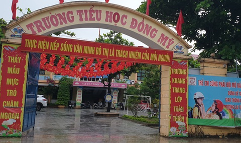 Học sinh sẽ không bị bắt buộc thi Đại sứ văn hóa đọc- Ảnh 2. Trường tiểu học Đồng Mỹ, TP Đồng Hới - một trong những trường đã triển khai cho toàn bộ học sinh tham gia cuộc thi Đại sứ văn hóa đọc - Ảnh: QUỐC NAM