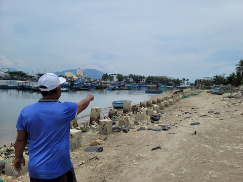 Cho chủ trương chi 13,6 triệu USD thay vốn ODA cho dự án ở Nha Trang- Ảnh 1. Khu vực thực hiện hạng mục đầu tư kè bắc sông Cái (khu vực Tháp Bà Ponagar) thuộc hợp phần 2 của dự án CCSEP Nha Trang đã bị World Bank hủy vốn - Ảnh: TRẦN HƯỚNG