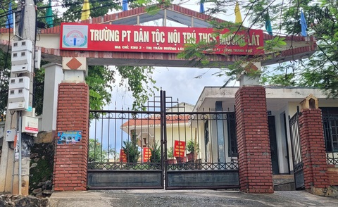 Chỉ đạo làm rõ vụ trường phổ thông dân tộc nội trú lấy phòng của học sinh cho người ngoài ở- Ảnh 1. Trường phổ thông dân tộc nội trú THCS Mường Lát, huyện Mường Lát, Thanh Hóa - nơi xảy ra vụ việc - Ảnh: HÀ ĐỒNG