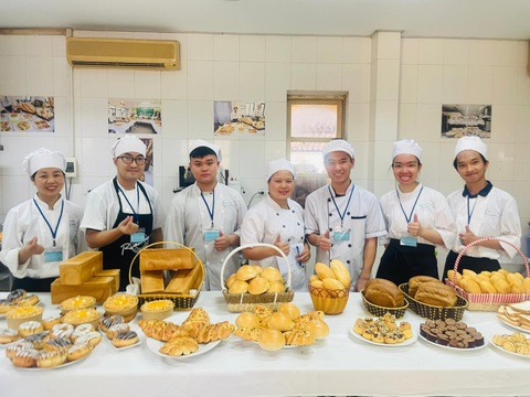 Thành quả của các em trường Hoa Sữa Thành quả của các em trường Hoa Sữa