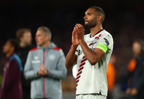 Thắng Leverkusen 3-0 vẻ vang, Atalanta vô địch Europa League- Ảnh 5. Sự thất vọng của cầu thủ Leverkusen sau khi để thua Atalanta - Ảnh: REUTERS