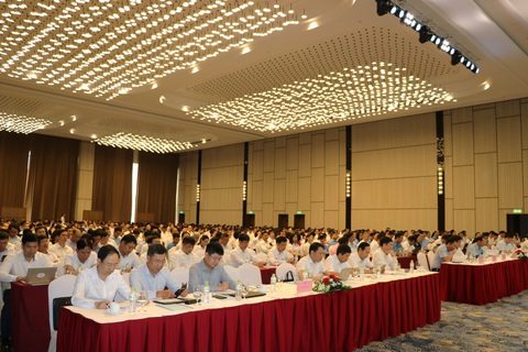 TKV nâng cao hiệu quả các lĩnh vực quản lý kinh tế tổng hợp- Ảnh 1. Lãnh đạo các tổng công ty, công ty, đơn vị trực thuộc TKV tham dự hội nghị