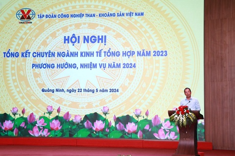 TKV nâng cao hiệu quả các lĩnh vực quản lý kinh tế tổng hợp- Ảnh 2. Hội nghị tổng kết chuyên ngành kinh tế tổng hợp năm 2023 và phương hướng nhiệm vụ năm 2024