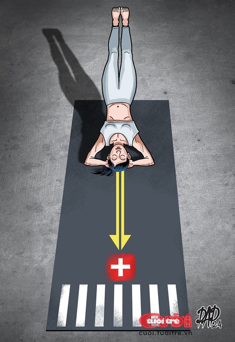 Tập yoga giữa đường để 'cúng phây'- Ảnh 1. Tập yoga giữa đường bất chấp an toàn giao thông - Tranh: DAD