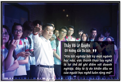 Trung Cấp Việt Giao - nơi chắp cánh cho nghề ‘hướng dẫn viên du lịch’- Ảnh 1. Ngành Hướng dẫn du lịch tại TC Việt Giao ưu thế học thực hành nhiều