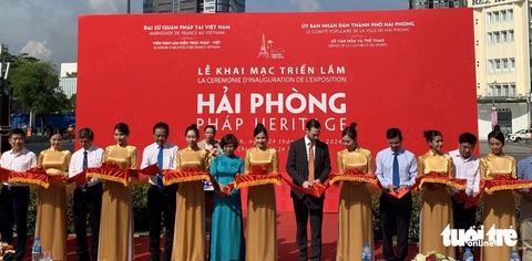 Khai mạc triển lãm ảnh Di sản kiến trúc Pháp tại TP.HCM - Ảnh: HOÀI PHƯƠNG Khai mạc triển lãm ảnh Di sản kiến trúc Pháp tại TP.HCM - Ảnh: HOÀI PHƯƠNG