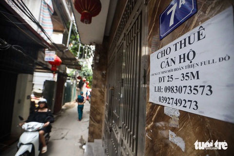 Lạnh người hình ảnh thép gai, lồng sắt quây kín nhà trọ cạnh hiện trường vụ cháy làm 14 người chết- Ảnh 8. Qua những sự việc đau lòng, Hà Nội cần siết chặt việc quản lý nhà trọ, chung cư mini cho thuê - Ảnh: NGUYỄN KHÁNH